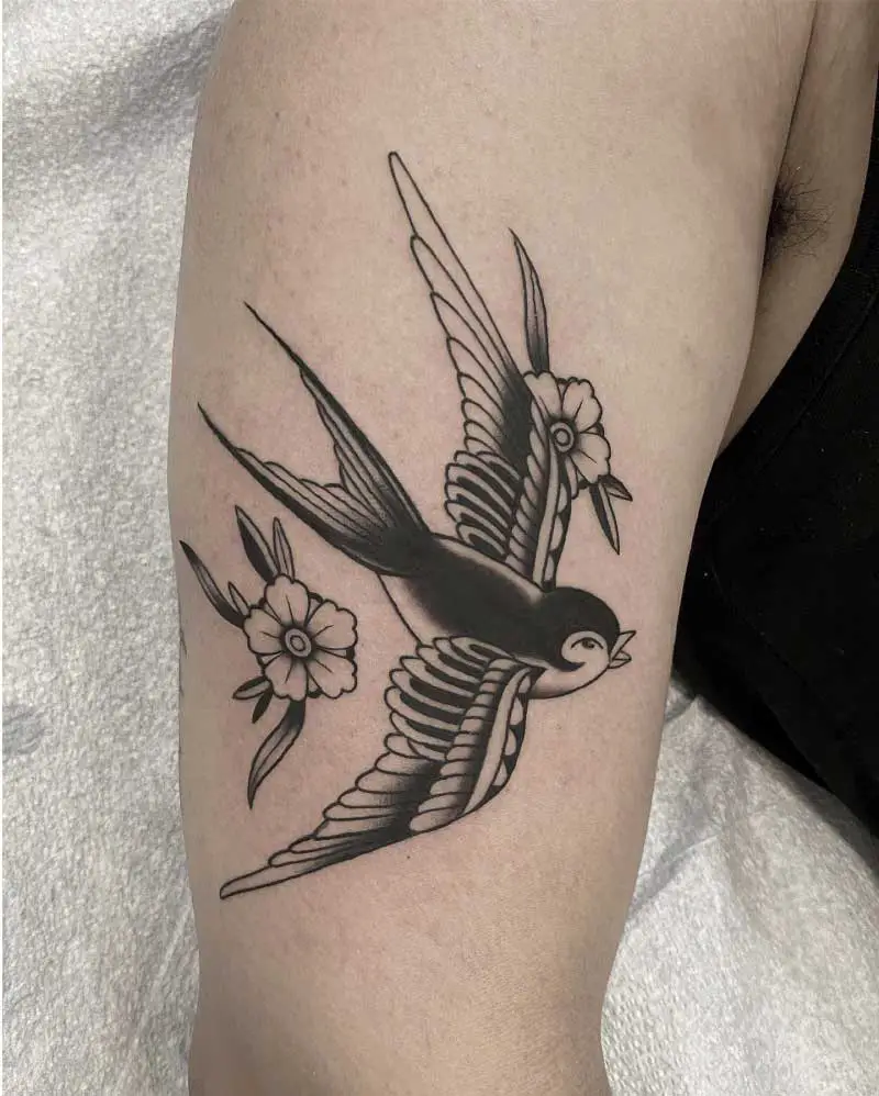 traditional-swallow-tattoo-3