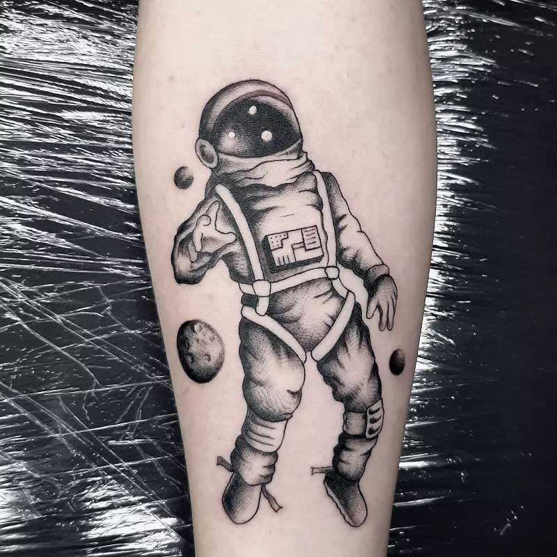 vintage-astronaut-tattoo-3