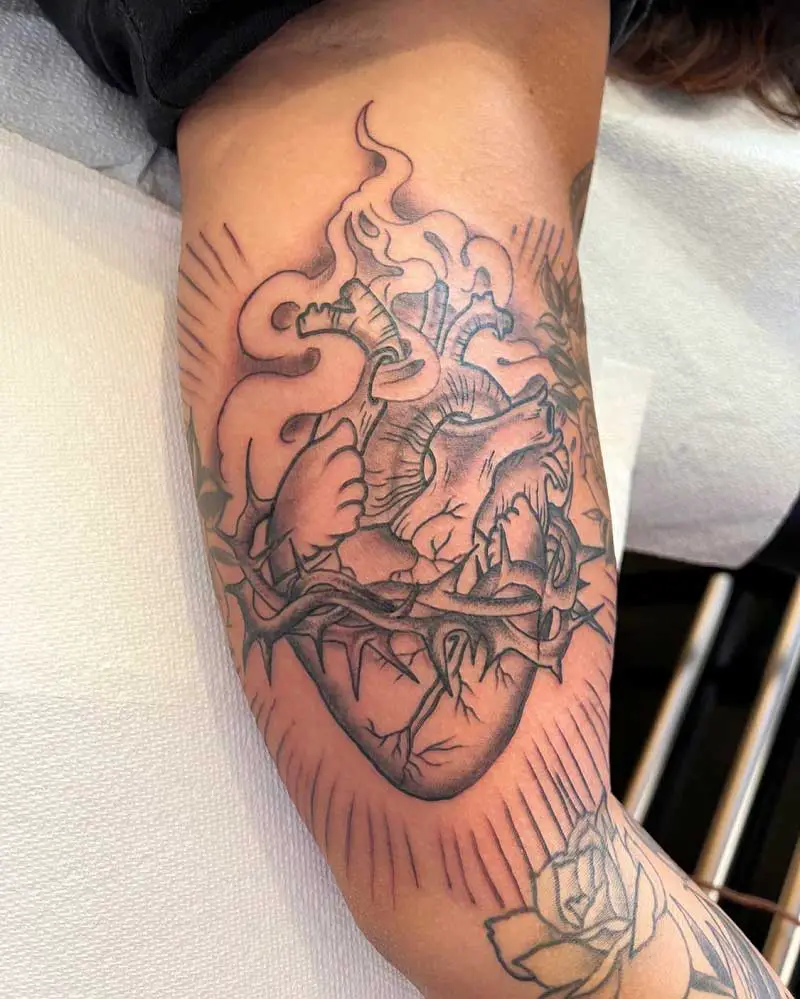 anatomical-sacred-heart-tattoo-1