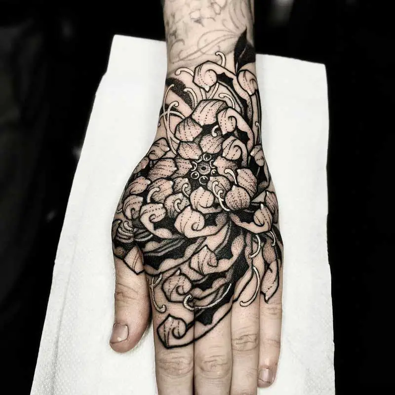 chrysanthemum-mandala-tattoo-2