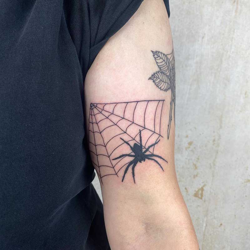 corner-spider-web-tattoo-2