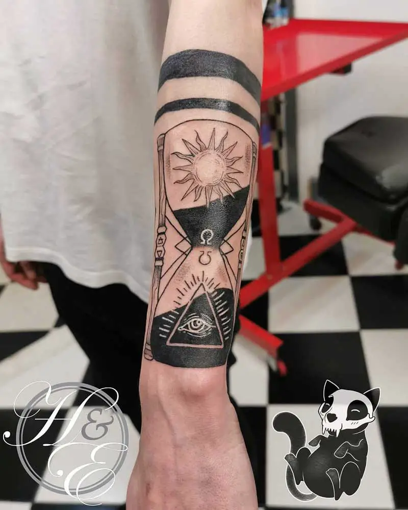 death-hourglass-tattoo-2