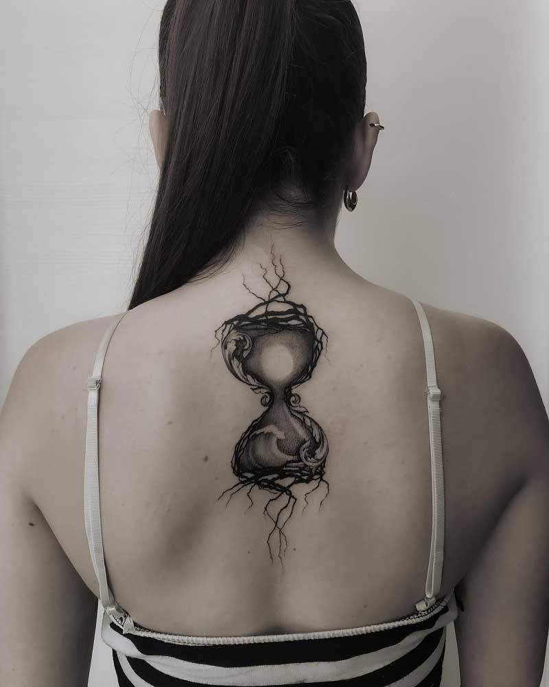 hourglass-back-tattoo-2