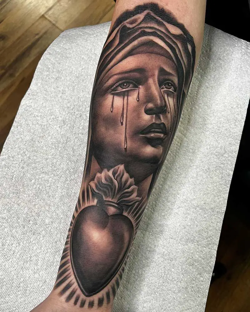 mary-hand-sacred-heart-tattoo-2