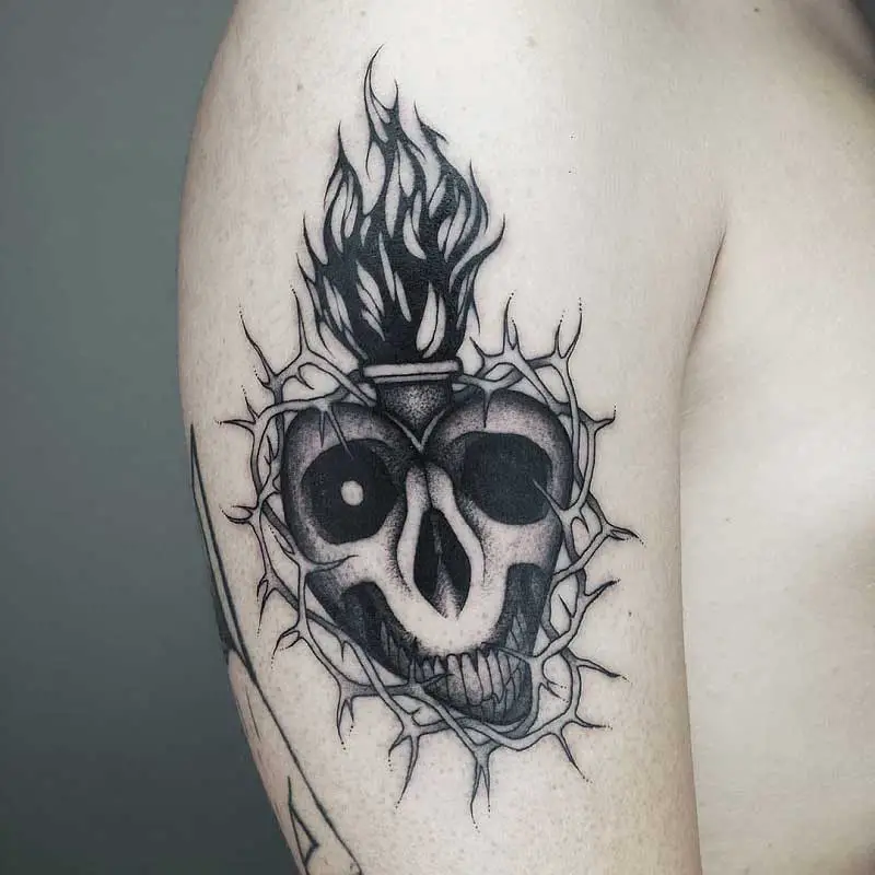 sacred-heart-skull-tattoo-3