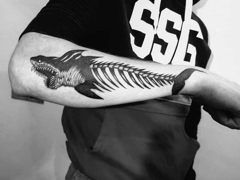 shark-skeleton-tattoo-2