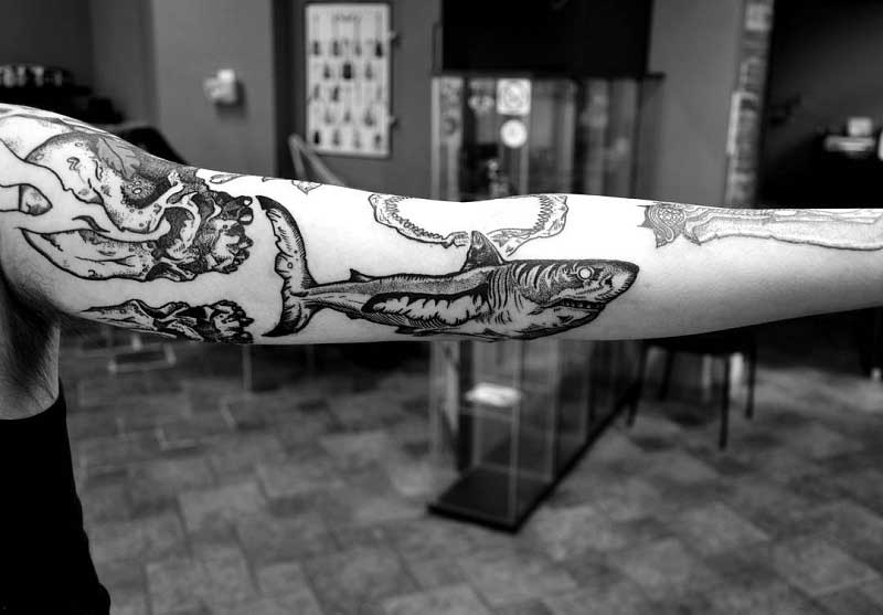 shark-sleeve-tattoo-1