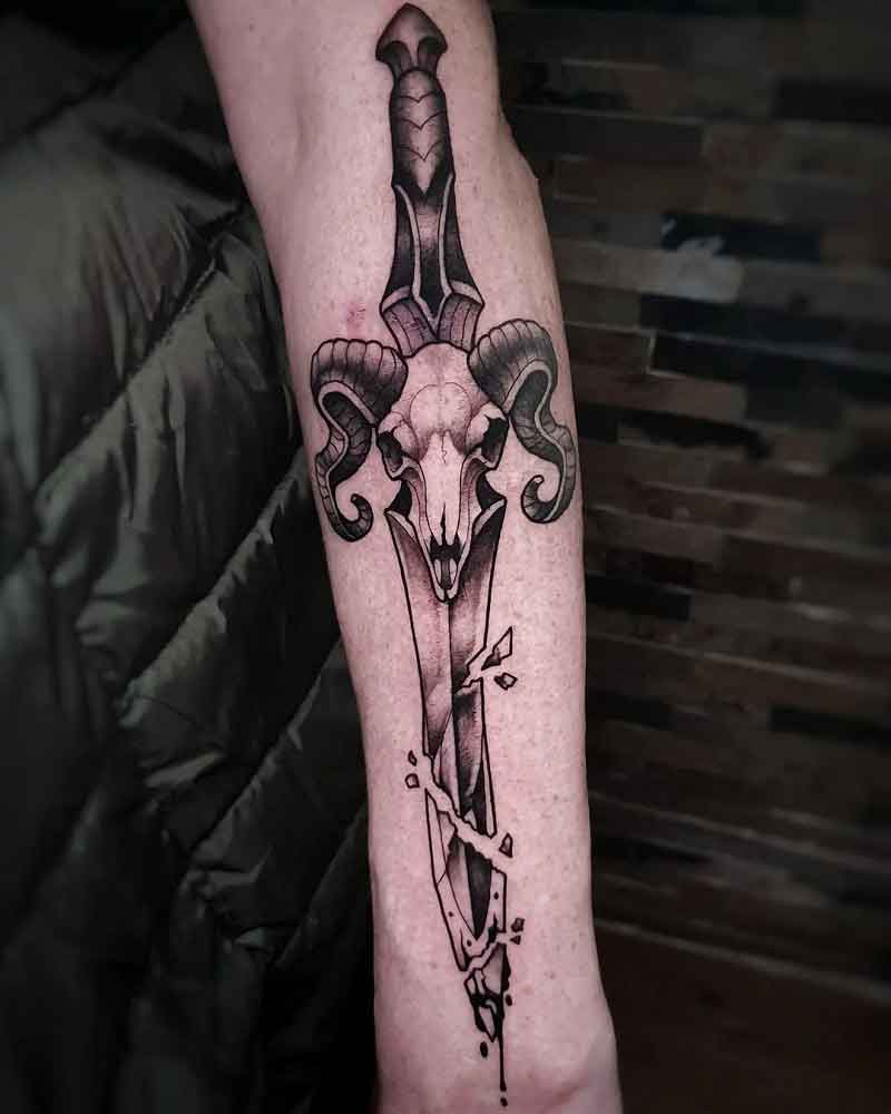 Broken Dagger Tattoo 2