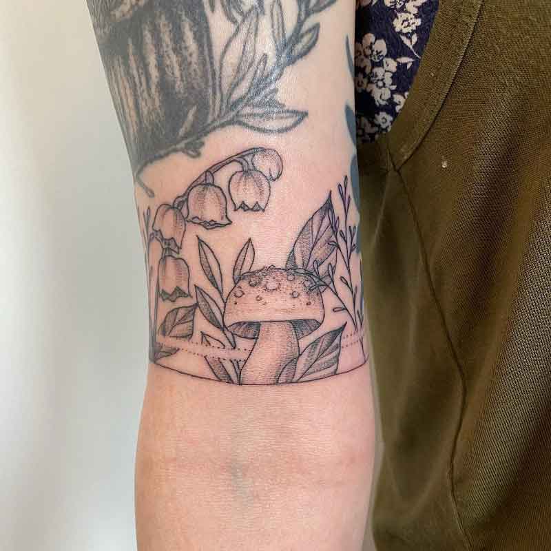 Minimalist Mushroom Tattoo 1