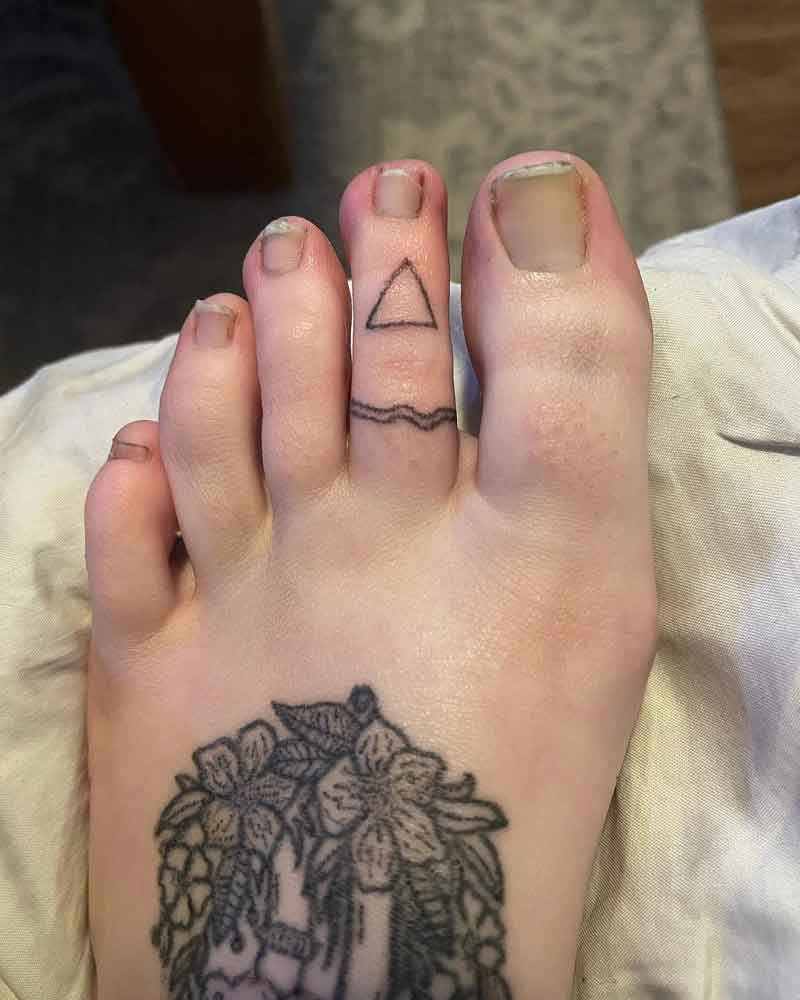 Toe Ring Tattoo 3