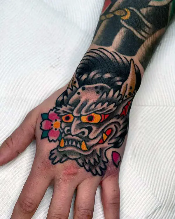 american-traditional-hand-tattoo-2