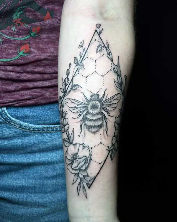 bee-flash-tattoo-2