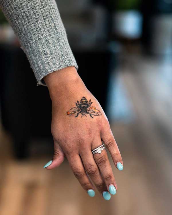 bee-hand-tattoo-2