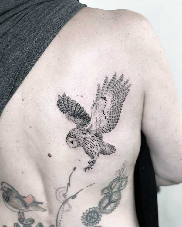 flying-owl-tattoo-1