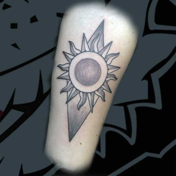 geometric-sun-tattoo-1