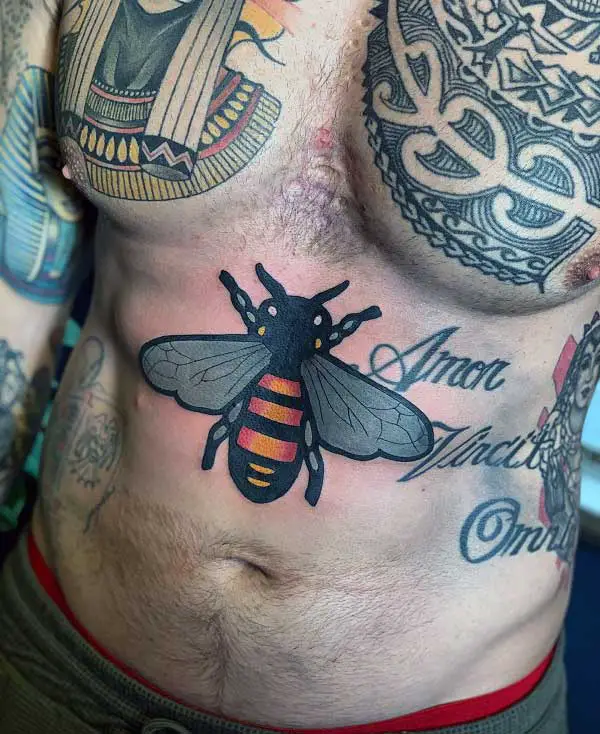 gucci-bee-tattoo-1