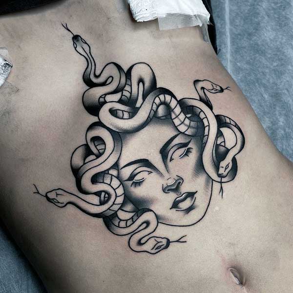 medusa-sternum-tattoo-3
