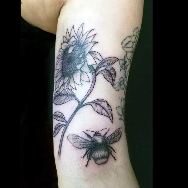 sunflower-bee-tattoo-2