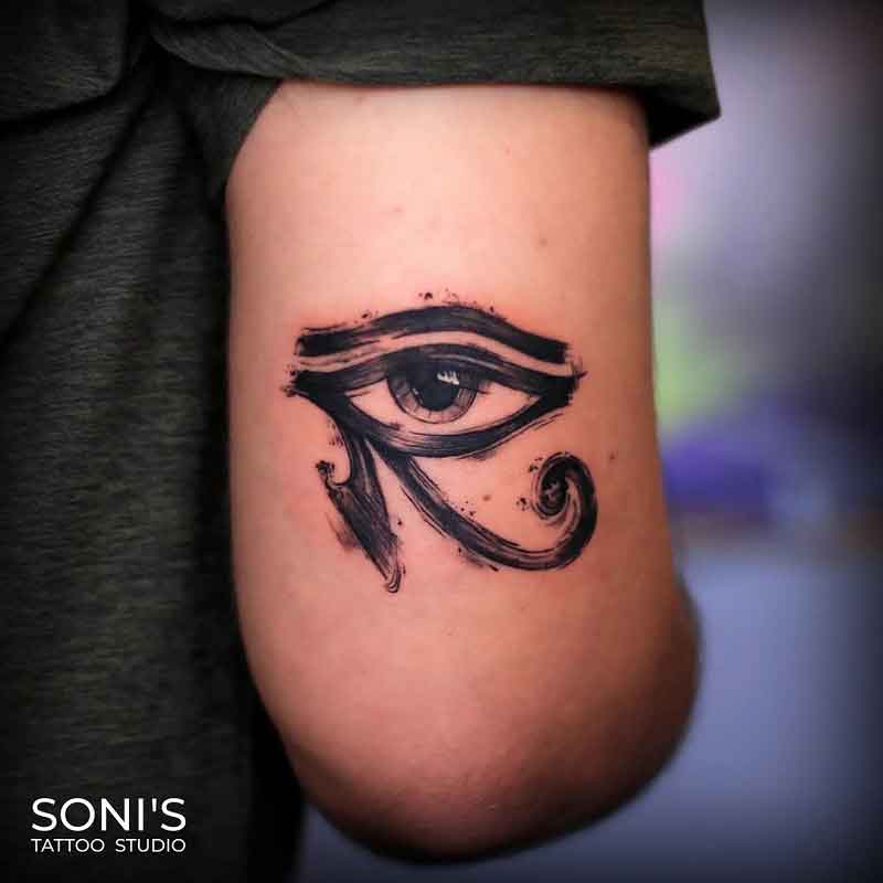 Women's Eye Of Horus Tattoo 4