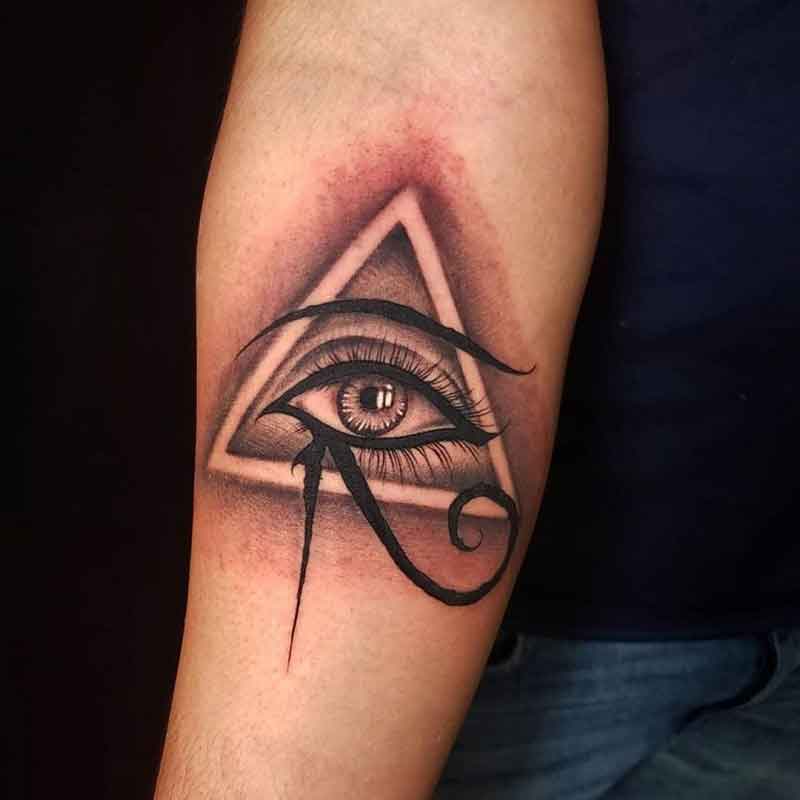 Women's Eye Of Horus Tattoo 5