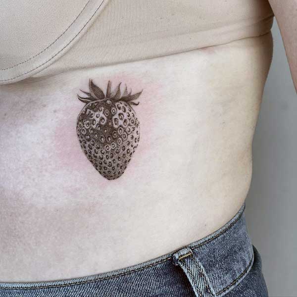 minimalist-strawberry-tattoo-3