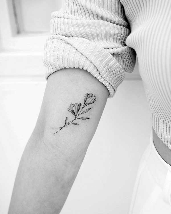 small-november-flower-tattoo-2