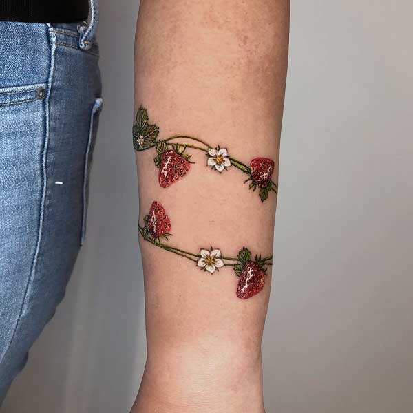 strawberry-vine-tattoo-1