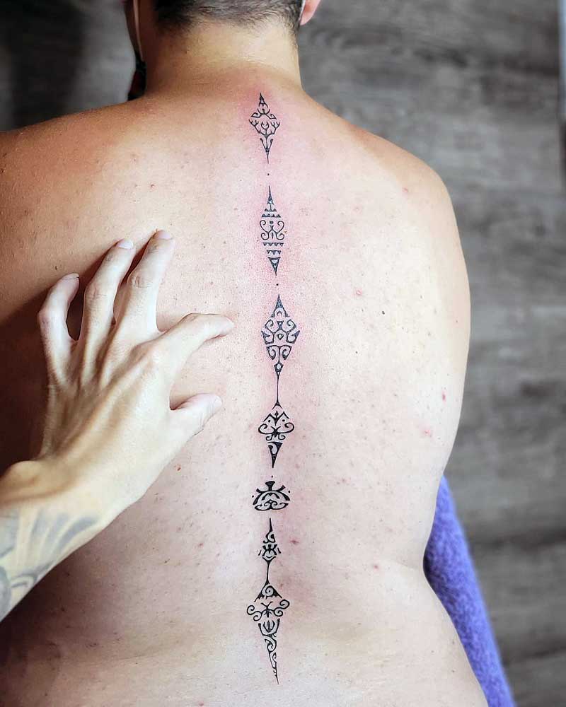 geometric-spine-tattoos-for-men-2