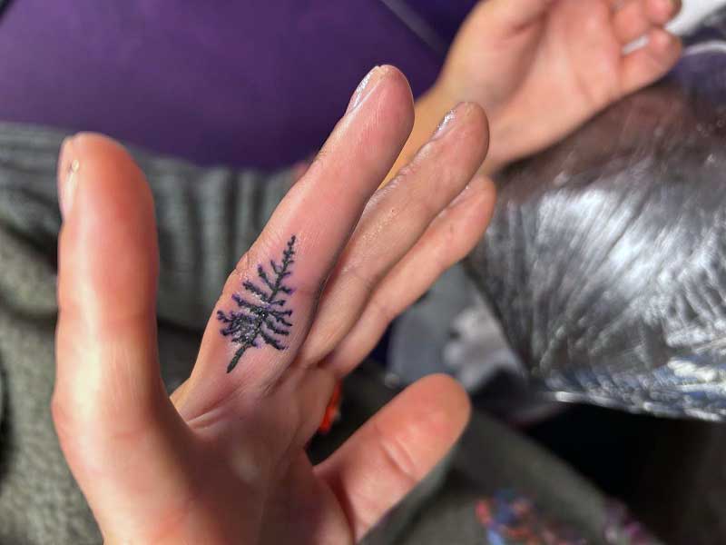 pine-tree-finger-tattoo--1