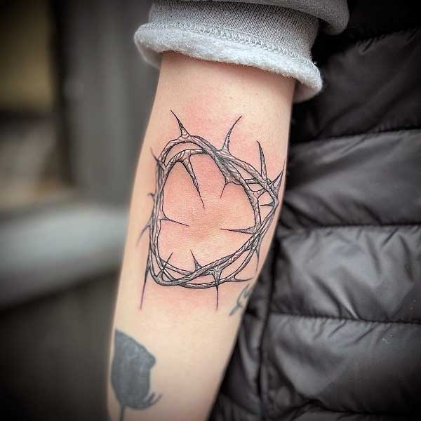 small-crown-of-thorns-tattoo-1